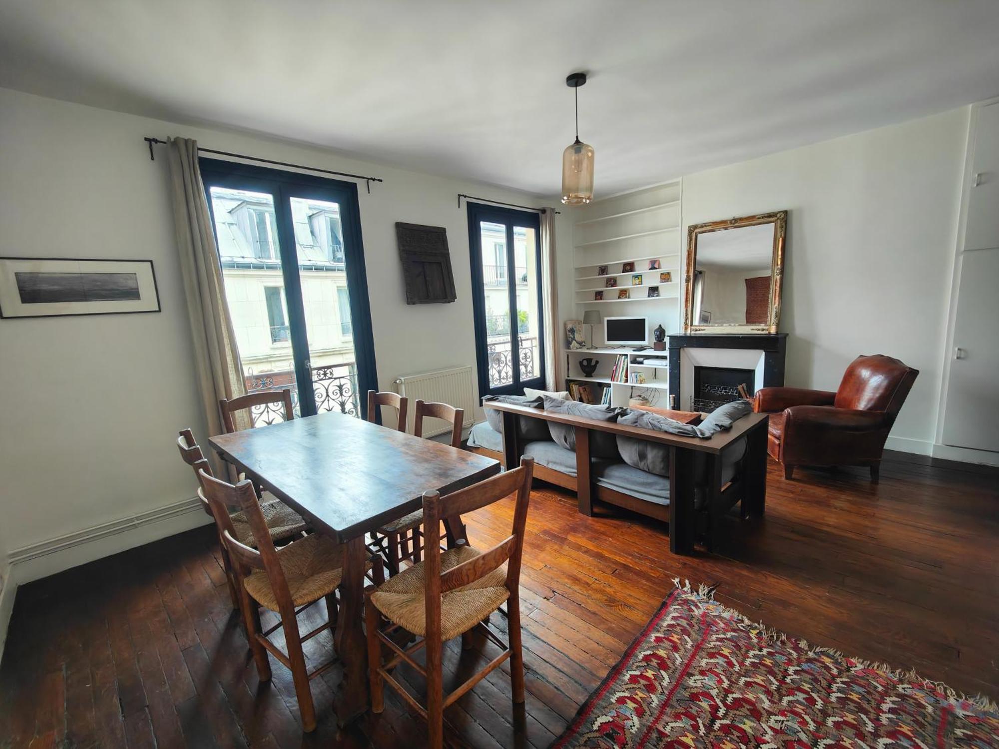 Appartement Beau 3 Pieces Au Pied De Montmartre