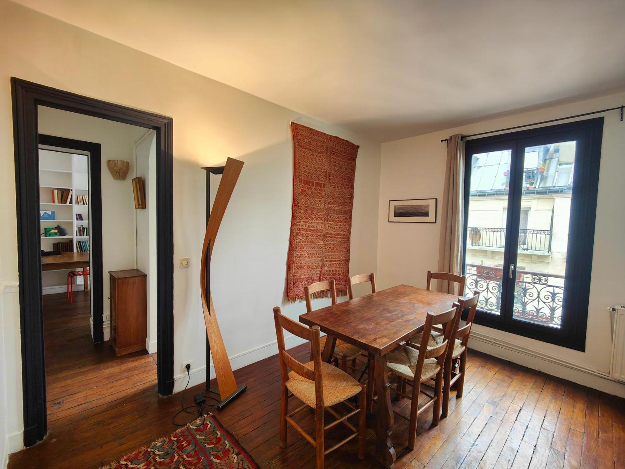 Beau 3 Pieces Au Pied De Montmartre Appartement Parijs